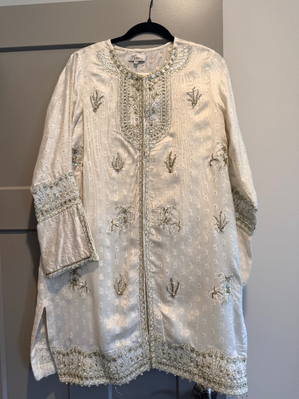 Pakistani Designer- Suffuse Size ML